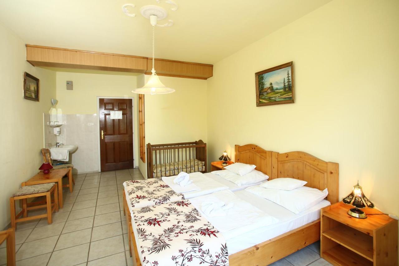 Hajdúszoboszló Hotel Korona מראה חיצוני תמונה